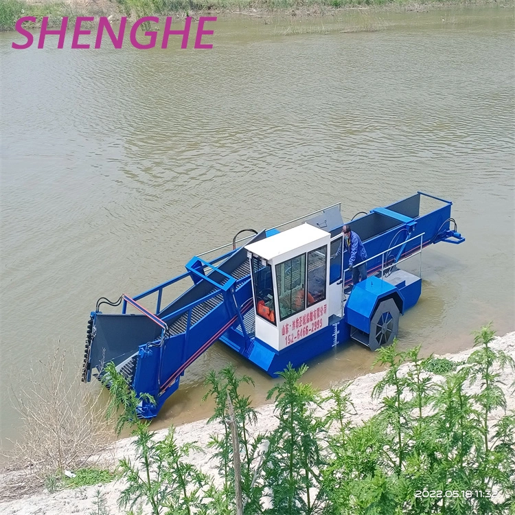 Low Price Reservoir Reed Cutting Harvester with Hydraulic System